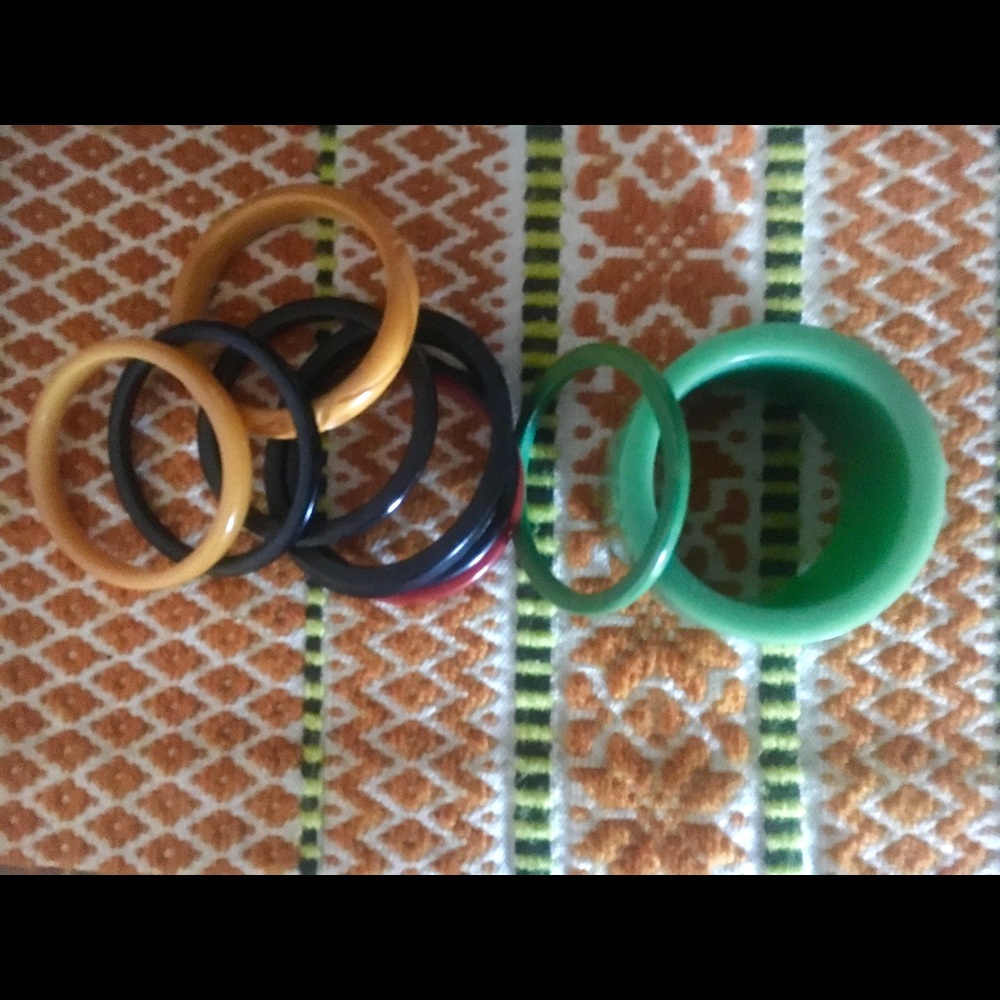 Bakelite bagels & cuff vintage jewelry lot - Picture 3 of 6